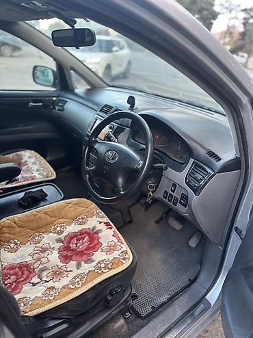 вебасто автономка: Toyota Ipsum: 2002 г., 2.4 л, Автомат, Газ, Минивэн — 5