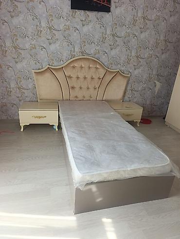 Tek neferlik carpayi ve 2 eded tumba satilir 180azn.Unvan