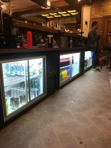 барный холодильник: Барный витринный холодильник
