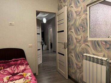 Uzunmüddətli kirayə mənzillər: Tam təmirli,bütün mebellər var hamisı təzə,yaşayış olmayıb,metroya — 9