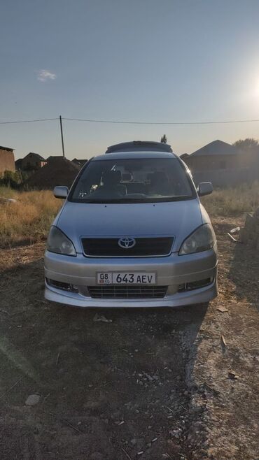 срочно срочно продам машину: Toyota Ipsum: 2003 г., 2.4 л, Автоматические, Бензин, Минивэн