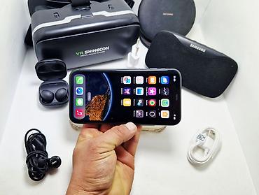 Apple iPhone: IPhone 11 Pro, Б/у, 128 ГБ, Черный, Наушники, 90 % — 11