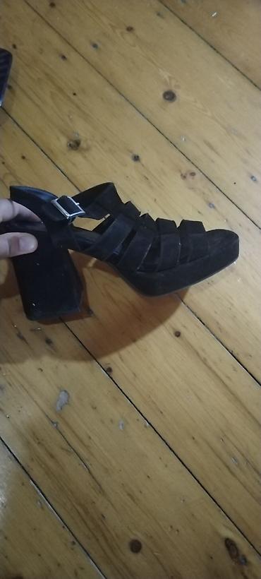 platforma ugg: 40 razmer basanoşka 5 manat — 1