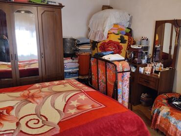 Həyət evləri və villaların satışı: Hövsan qəs. 2 otaqlı, 42 kv. m, Orta təmir — 8