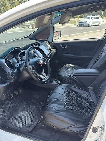 fit 2: Honda Fit: 2010 г., 1.5 л, Автомат, Бензин, Хэтчбэк — 6