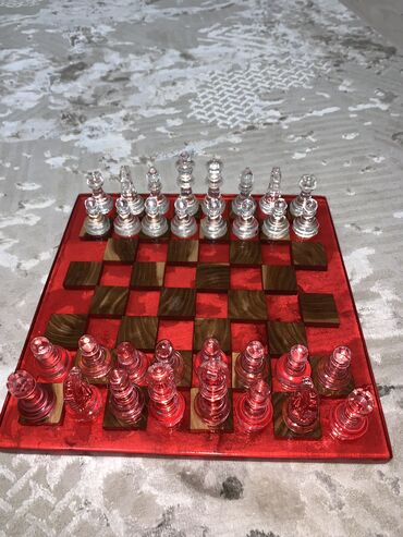 Шахматы: Продается шахматы из эпоксидной смолы Ручная работа Пишите и