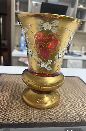 gül qabları: Bir vaza, Bogem şüşəsi — 1