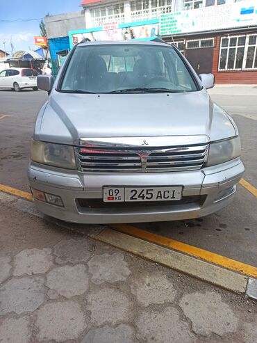 мицубиси джуниор: Mitsubishi Space Wagon: 1999 г., 2.4 л, Механика, Бензин, Минивэн