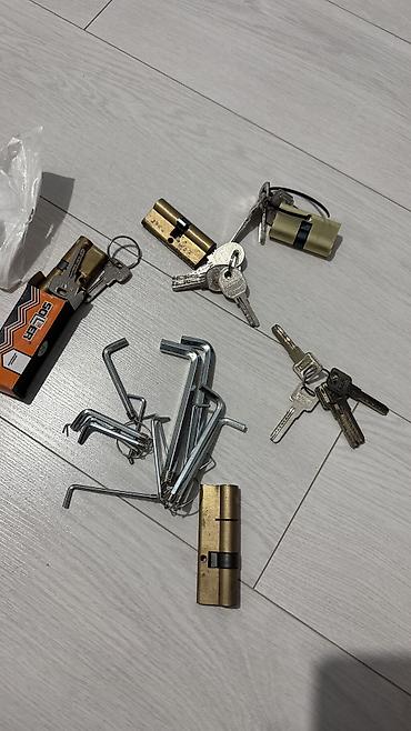 дверной замок: Отдам даром — 1