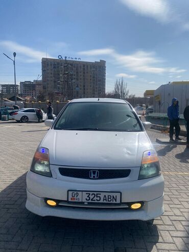 Honda: Honda Stream: 2001 г., 2 л, Автомат, Бензин, Минивэн