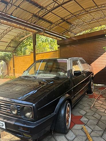 90: Volkswagen Golf GTI: 1985 г., 2 л, Механика, Бензин, Хэтчбэк — 7