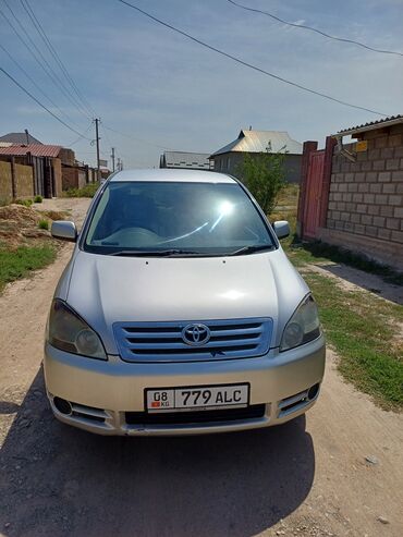 Toyota: Toyota Ipsum: 2002 г., 2.4 л, Автомат, Бензин, Минивэн — 9