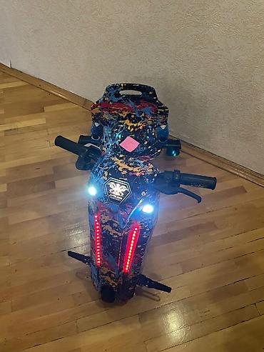drift car elektrikli scooter: Elektrikli uşaq drift skuter-kart - Rəngli “splash” dizaynlı gövdə — 3