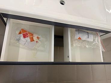 silver kitchen: Тумба с умывальником для ваннойРоссия - Современный комплект — 4