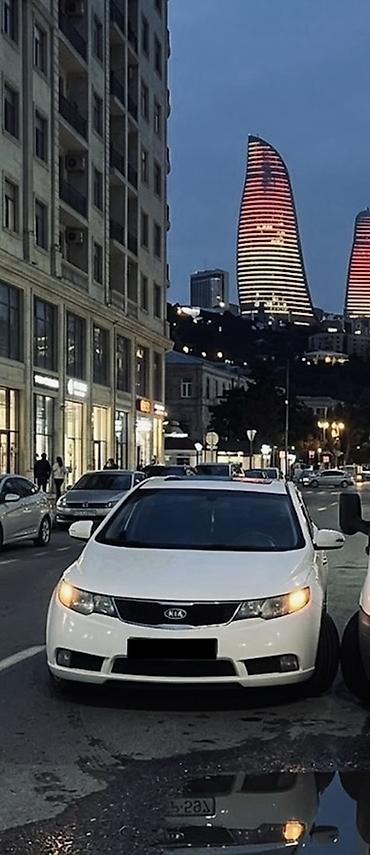 lexus 4.7: Kia Forte: 1.6 l | 2010 il Sedan — 3