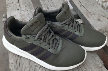 футбольный кеды: Кроссовки мужские б/у adidas original цвет хаки, размер 44 см. Цена