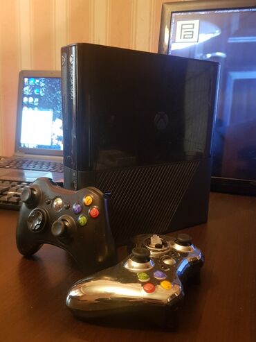 xbox 360: Xbox 360e tam ideal daxilinde oyunlar amerika buraxilisi 2eded pultla