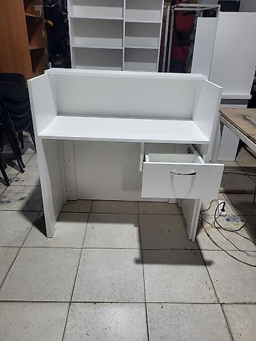 reseption masa: Ağ rəngli resepsiyon masası / kassir stolu. Minimalist və səliqəli — 2