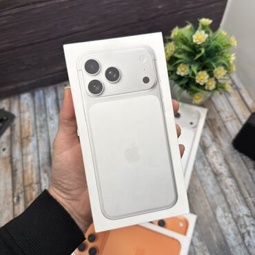 Apple iPhone: IPhone 17 Pro Max, Новый, 256 ГБ, Оранжевый, Зарядное устройство, Защитное стекло, Чехол, В рассрочку, 100 % — 5