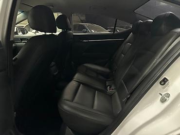 byd ex5: Hyundai Avante: 2019 г., Автомат, Бензин — 4
