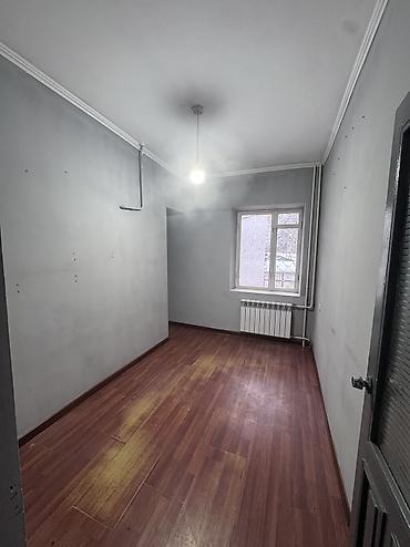 Продажа офисов: Продаю Продажа офисов 80 м², Без ремонта, Без мебели, Многоэтажное здание, 1 этаж — 3