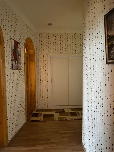 Həyət evləri və villaların satışı: 6 otaqlı, 7000 kv. m, Orta təmir — 24