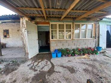 дом село раздольное: Үйдүн жарымы, 4 кв. м, 2 бөлмө, Менчик ээси, Эски ремонт