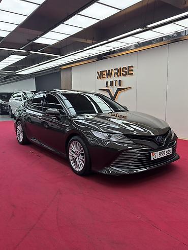 corolla 2016: Toyota Camry: 2018 г., 2.5 л, Вариатор, Гибрид, Седан — 1