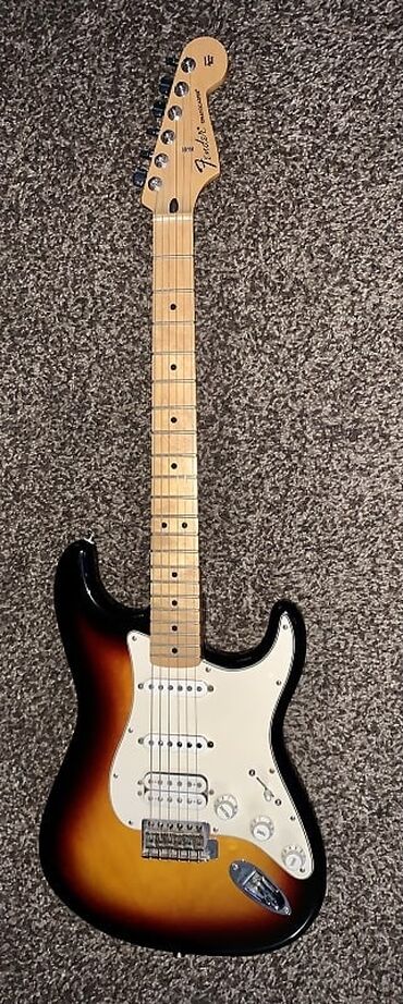 чехол для гитары купить: Продаю Fender Stratocaster Mexico 
2004
Отличный звук