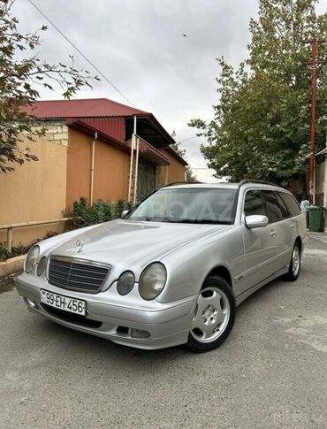 ilkin odenis 2000 azn olan masinlar: Mercedes-Benz E 220: 2.2 l | 2000 il Universal