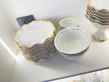 Посуда: Продаю набор посуды для гостей 💞 На 12 персон Практически не — 6