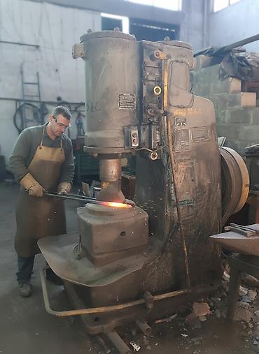 молотов: Продам рабочий кузнечный пневмомолот в хорошем состоянии — 1