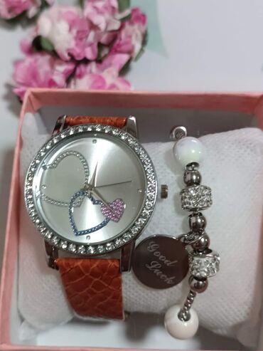 Ručni satovi: Setovi ❤ 
❤ Sat sa narukvicom ❤ 
❤ 2400 din ❤ — 22