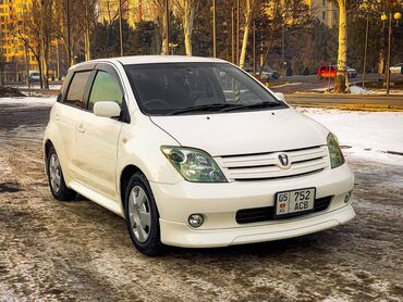 Toyota: Toyota ist: 2003 г., 1.3 л, Автомат, Бензин