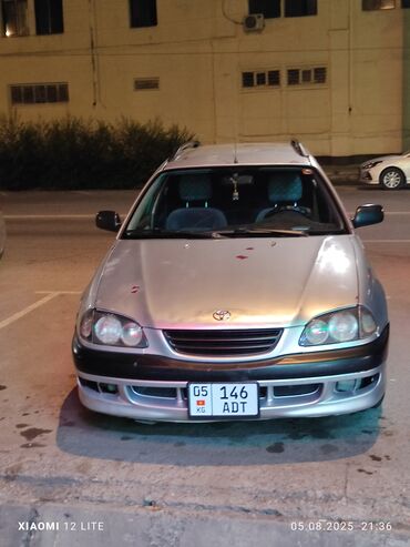 Toyota: Toyota Avensis: 1998 г., 1.6 л, Механика, Бензин, Универсал