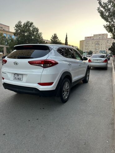 Hyundai: Hyundai Tucson: 2 l | 2018 il Kupe