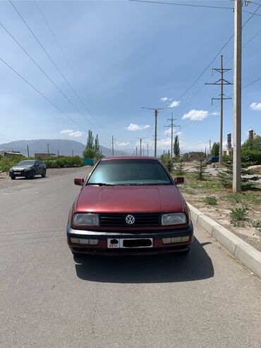 венто авто: Volkswagen Vento: 1992 г., 1.8 л, Механика, Бензин, Седан