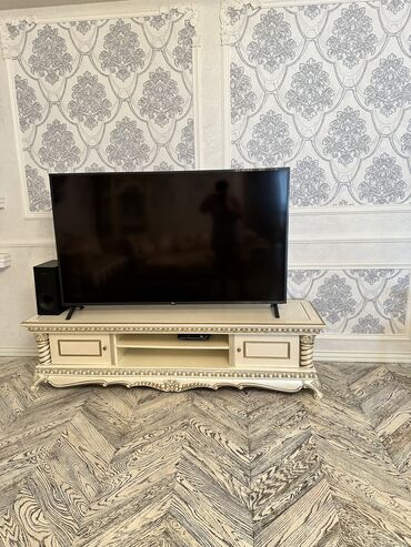 тумба под телевизор: Новый, Прямой ТВ стенд, С полками, Деревянный, Азербайджан
