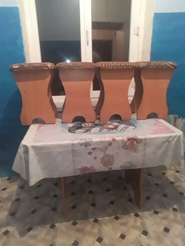 столы для кафе и стулья: Комплект стол и стулья Кухонный, Б/у