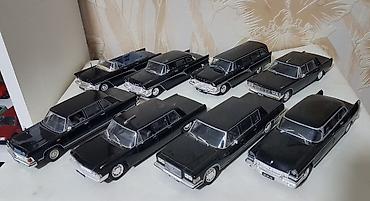 Kolleksiya üçün miqyası eyni olan (təxminən 1:43) retro limuzin və