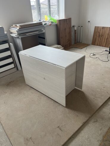 мебель для бизнеса: Стол, Новый