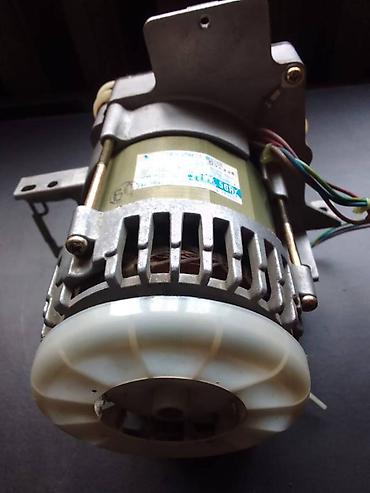 Электродвигатели: Продаю два электродвигателя от WorkCentre ХEROX пр-во Япония. Один — 7