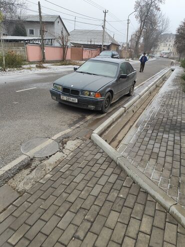 бум спринтер: BMW 3 series: 1993 г., 2.5 л, Механика, Бензин, Седан