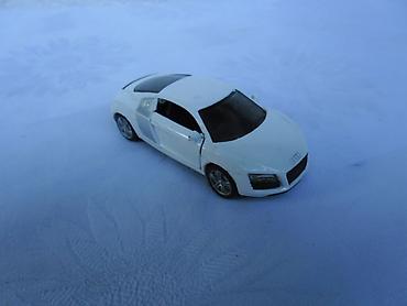 polovne bas gitare: Siku Audi R 8 oko 1/60 ocuvan — 1
