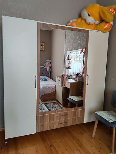 Uşaq mebeli: Uşaq/yeniyetmə otağı üçün mebel dəsti Dəst tərkibi: - 3 qapılı — 1