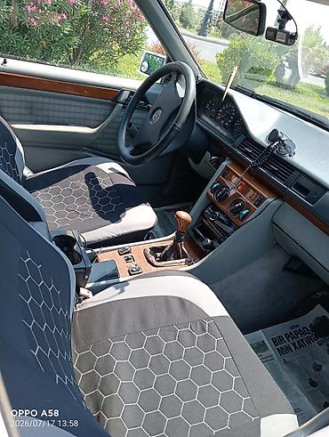 mercedes 180 b: Mercedes-Benz E 230: 2.3 l | Sedan — 9