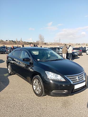 Nissan: Nissan Sentra SV sedan - Korpus: qara rəng, 4 qapılı sedan, xrom ön — 1