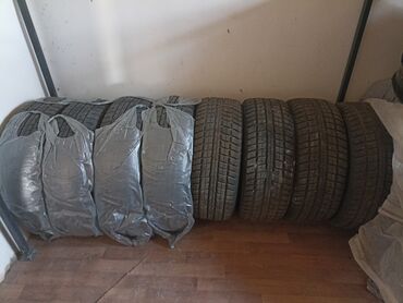 22545 r17 зима: Шины 215 / R 17, Зима, Б/у, Комплект, Легковые, GoodYear