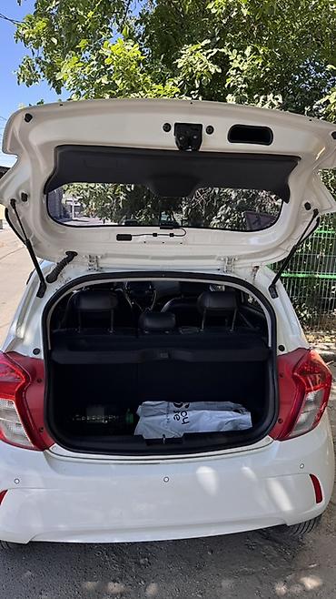 spark 2016: Chevrolet Spark: 2019 г., 1 л, Вариатор, Бензин, Хэтчбэк — 4