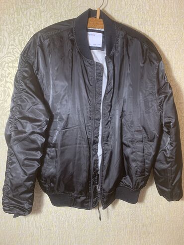 Kurtkalar: Gödəkçələr Bershka və Pull&Bear. Almaniyadan alınıb. 2-ci və -da lalafo.az — 4 Kurtkalar: Gödəkçələr Bershka və Pull&Bear. Almaniyadan alınıb. 2-ci və — 4